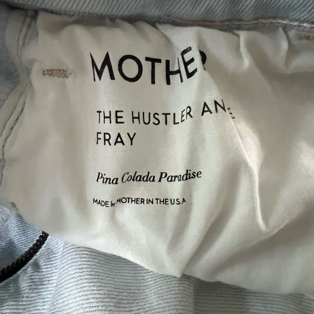 Mother denim, The Hustler Ankle Fray in Pina Colada, size 29.